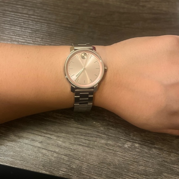 Women’s Movado Bold watch - Picture 4 of 7